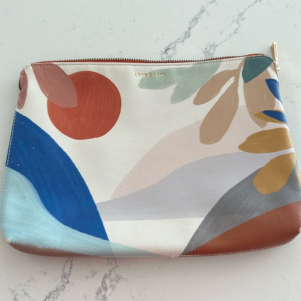Love and Lore clutch